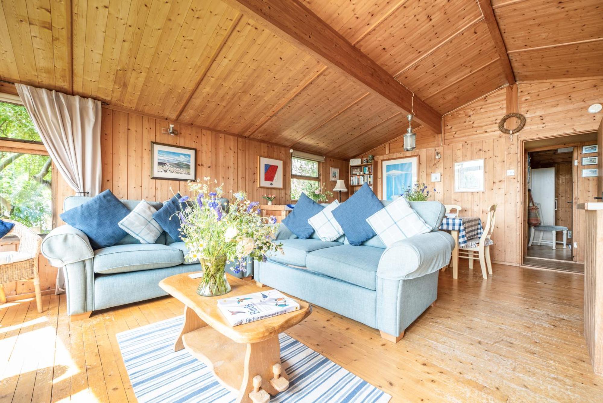 Scandinavian Style Lodge In Rock Wadebridge Extérieur photo