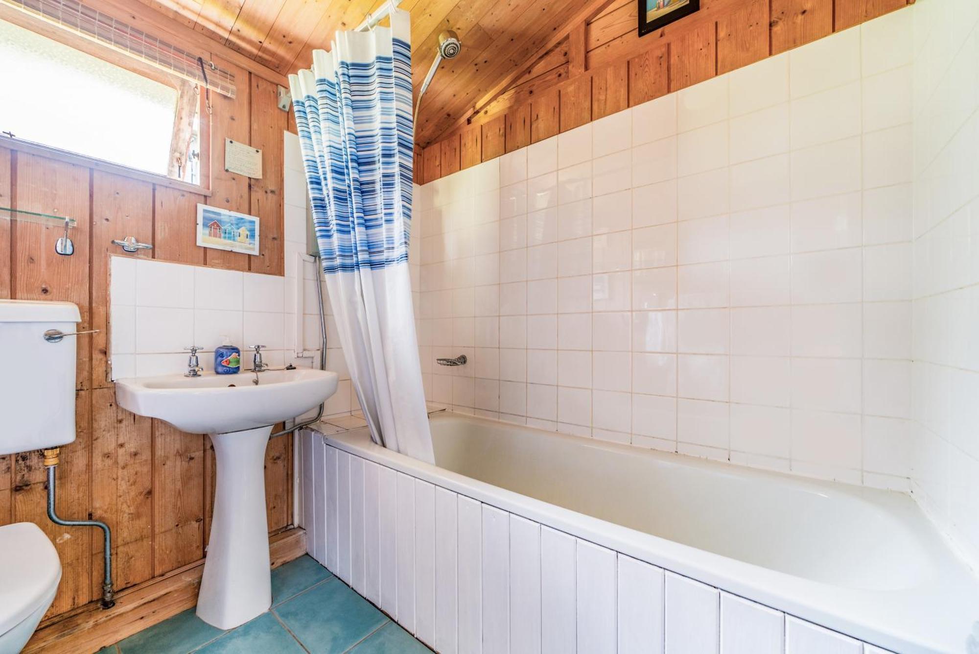 Scandinavian Style Lodge In Rock Wadebridge Extérieur photo