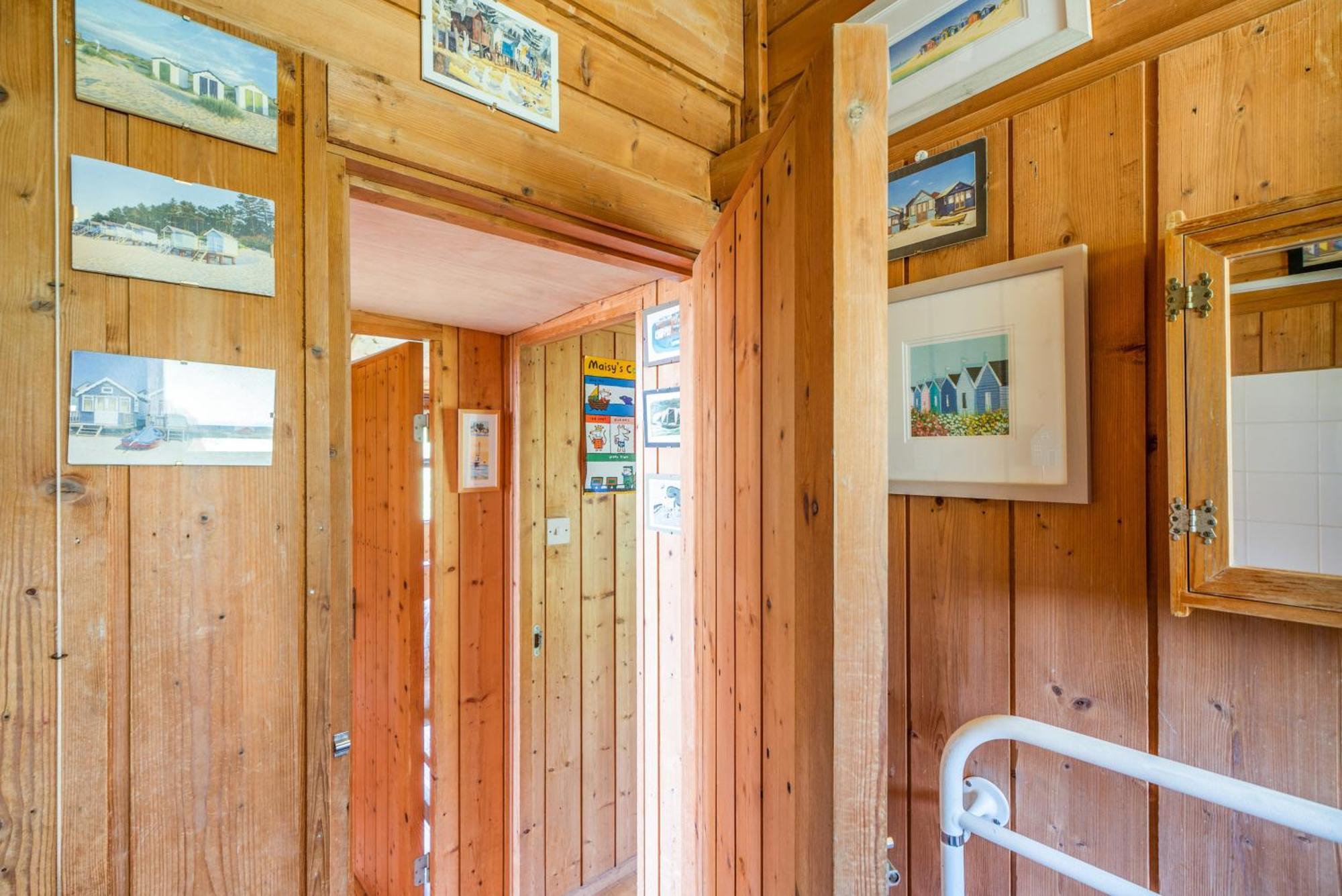 Scandinavian Style Lodge In Rock Wadebridge Extérieur photo